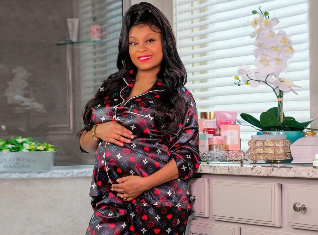 Celma Ribas pede sugestões para dar nome africano ao seu segundo filho