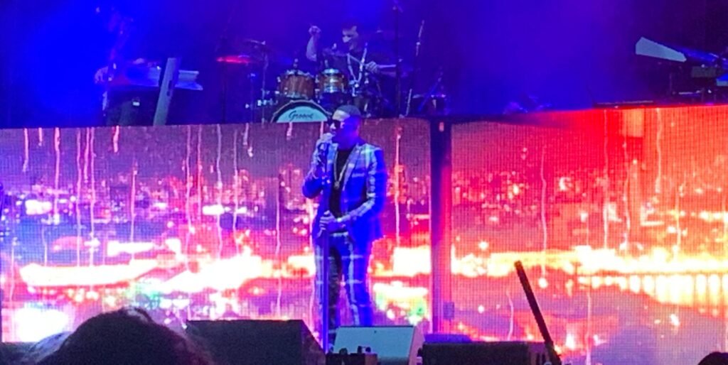 Anselmo Ralph inicia tournée em Portugal com presença massiva de público