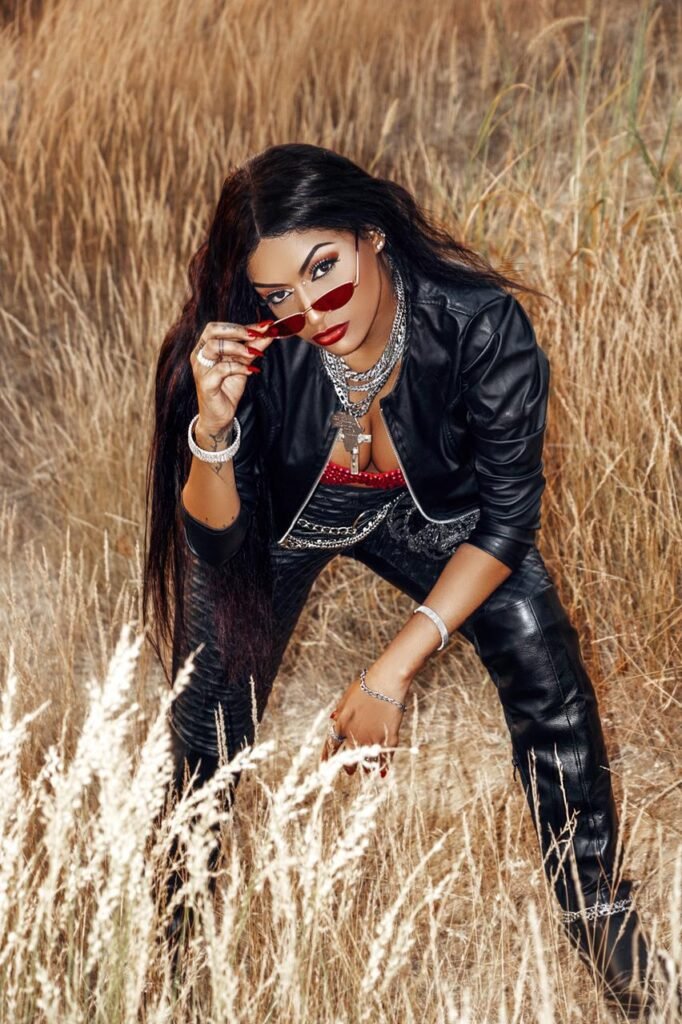 Patrícia Pires dá início à carreira internacional com singles em espanhol e inglês