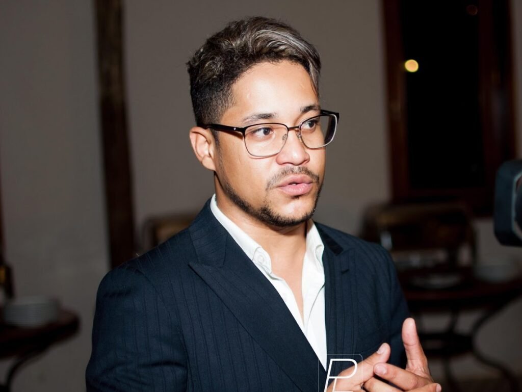 EP de Rui Orlando “Luna” chega aos 24 milhões de fãs em 12 meses