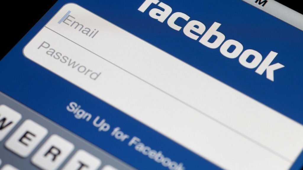 Facebook pede “sinceras desculpas” aos utilizadores afetados pela interrupção do serviço