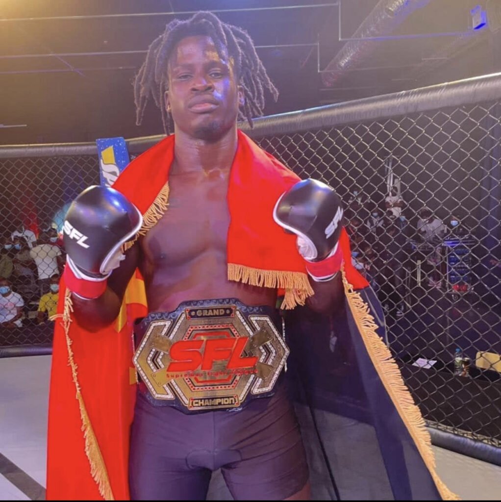 Atleta Divaldo Vicente vence primeira disputa de cinturão MMA em Angola
