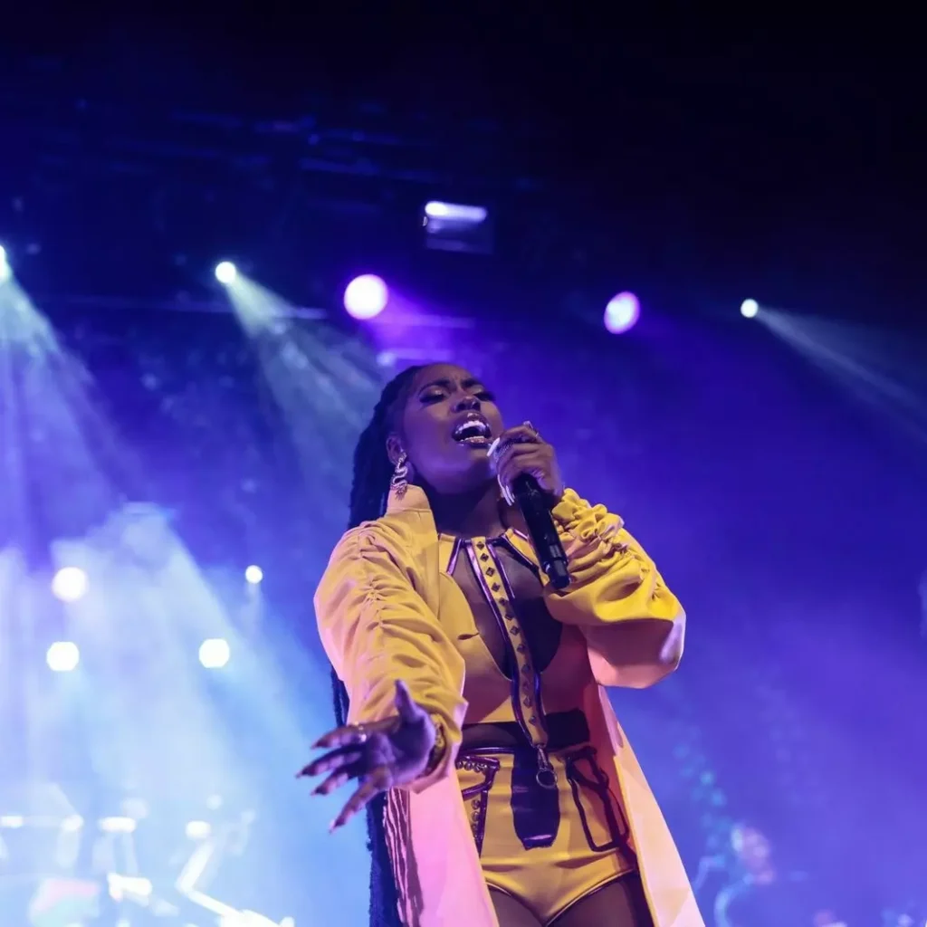 Fãs ao rubro para ver Soraia Ramos