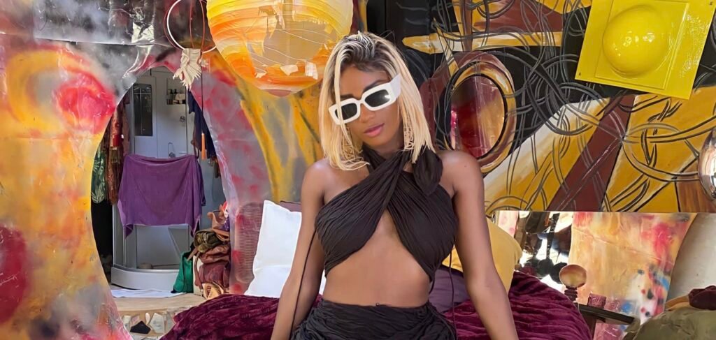 Conheça Sheila da Cunha, a filha de Yuri da Cunha que se estreou no Versos e Poesias PT “Céu Azul”