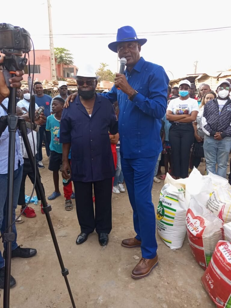 Comandante Municipal de Viana comemora aniversário nas ruas ao lado de pessoas necessitadas