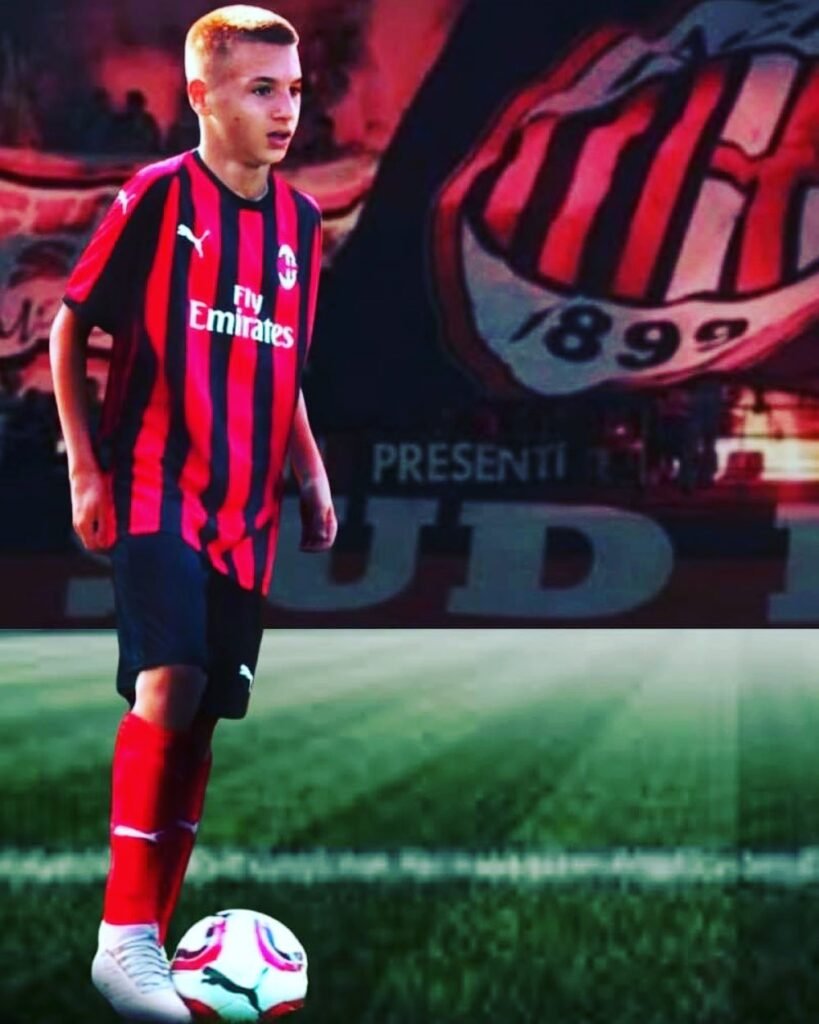 “Jóia do AC Milan” Francisco Camarda de 14 anos perto de atingir a marca dos 500 golos