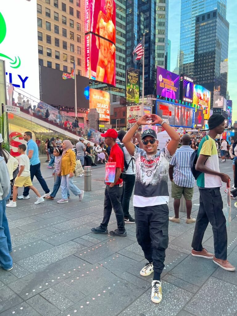 Neru Americano Realiza Sonho de Conhecer os Estados Unidos