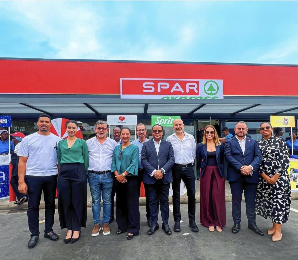 Pumangol inaugura 36ª loja Spar no posto de abastecimento Ramiros