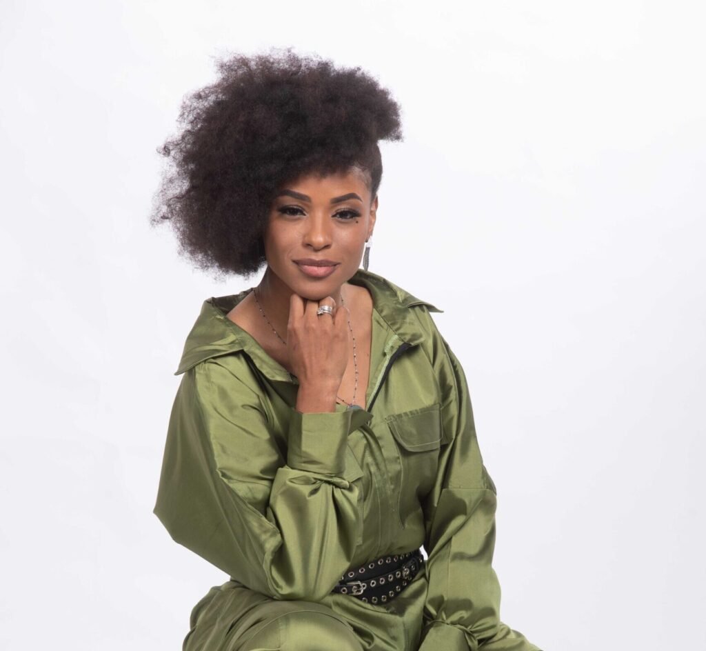 A fila já andou para Stela de Carvalho; fonte diz que apresentadora já não esconde “paixão”