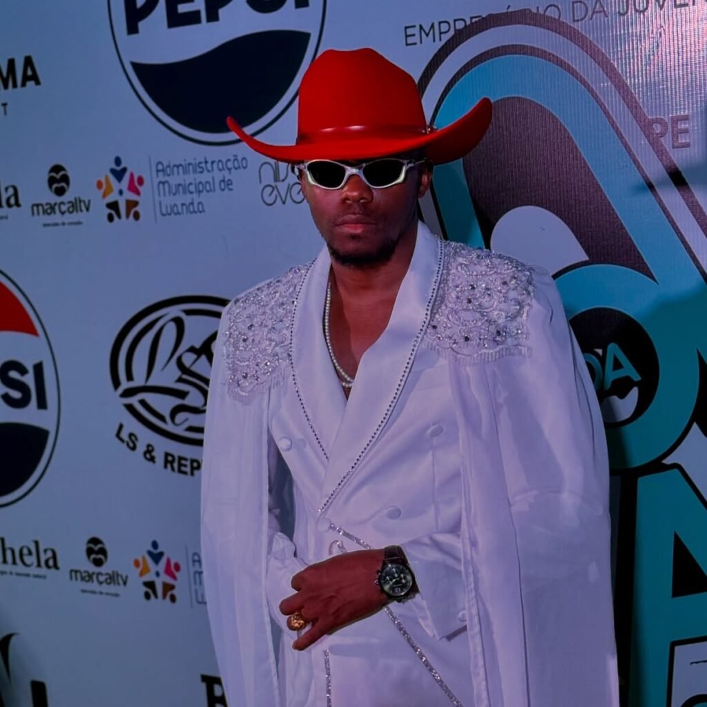 “O carinho do público motiva-me a trabalhar mais para não dececionar profissionalmente; a nível humano, somos imperfeitos”, Anderson Mário