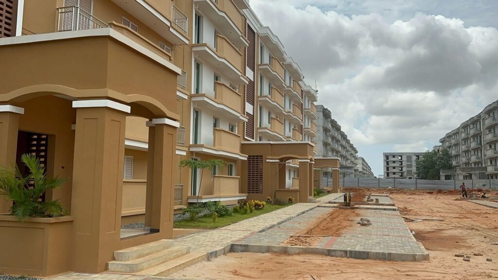 Isaías Kalunga satisfeito com avanço das obras na urbanização KK5800