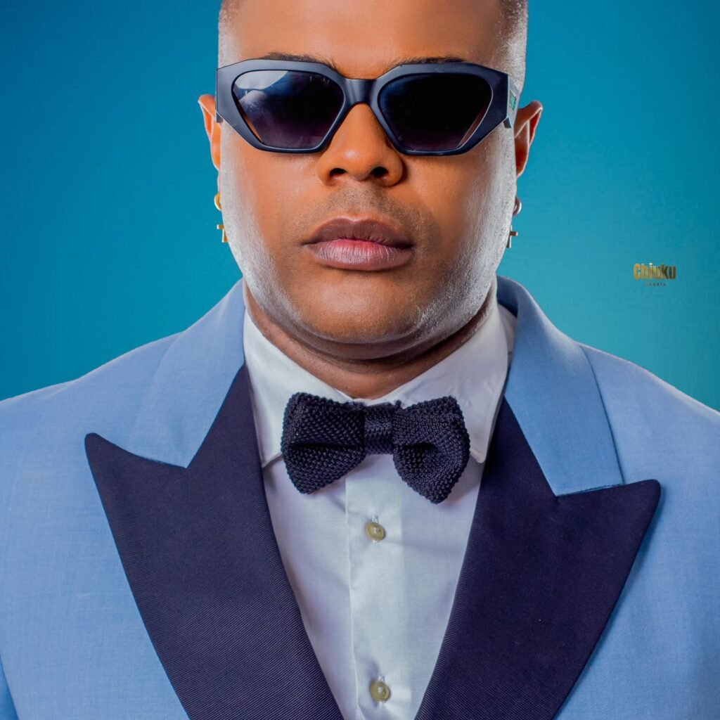 Do Palco para a Política: Sarissari revela interesse em entrar para a política activa