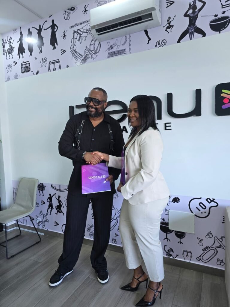 Sarissari e plataforma angolana IZENU juntam-se para dinamizar o mercado da música em Angola