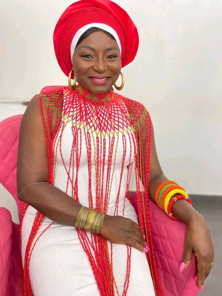 “Sou grossa, sou frontal, sou rabujenta, só não sou falsa”, diz Florinda Miranda