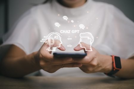 A partir de dezembro, adultos verificados poderão ter conversas eróticas com o ChatGPT