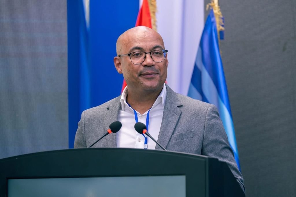 “Não vejo problema nenhum em corrigir alguém e ocultar o nome”, afirma Jorge Gomes sobre corrigir erros de ouvintes em directo