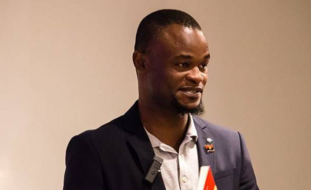 Patrício Batsîkama homenageado pelo Presidente da República pelo seu contributo à ciência e à historiografia angolana