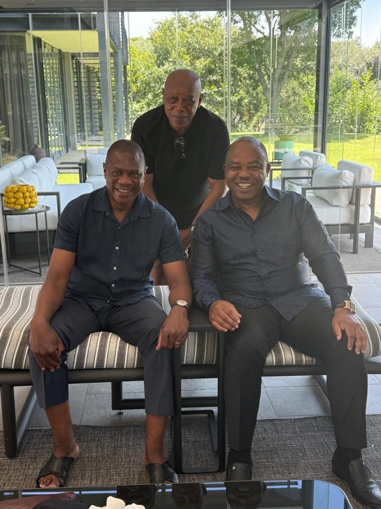 Diplomata Elias Chimuco participa em encontro de alto nível na África do Sul